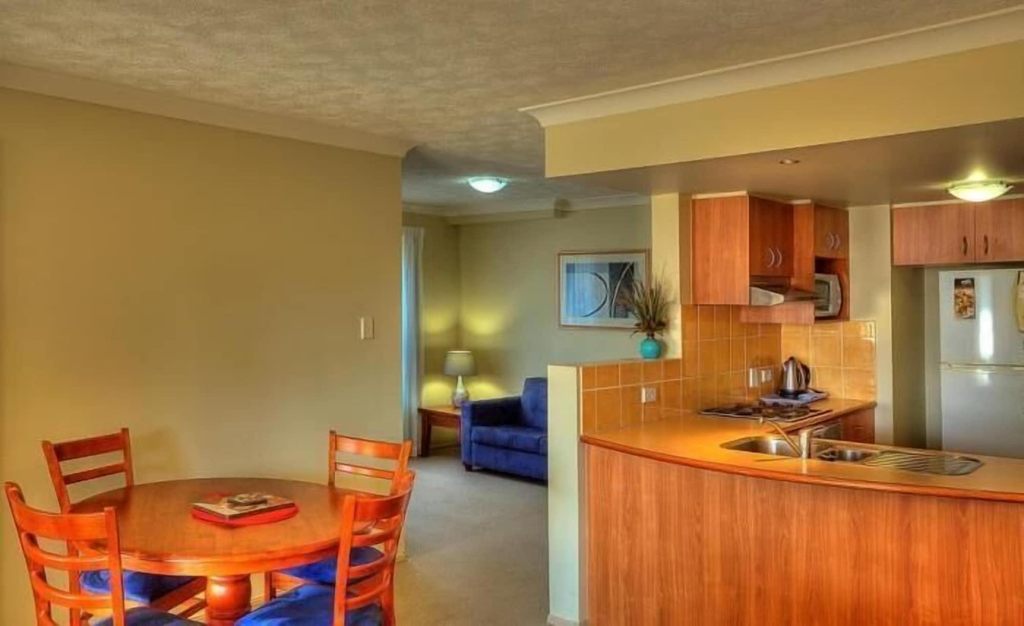 Bila Vista Kirra Beachside Apartments Gold Coast Exterior photo